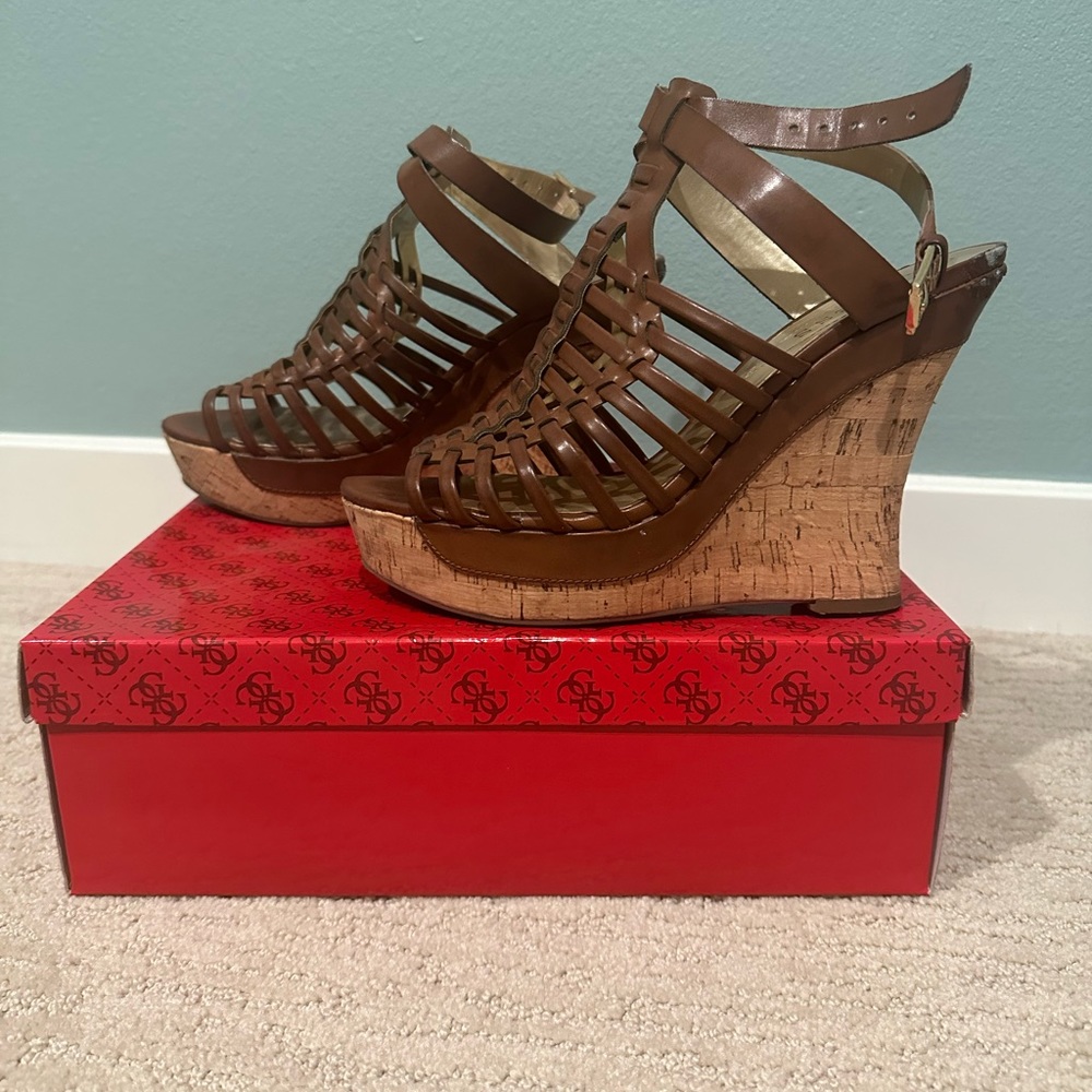 Guess wedge platform sandals